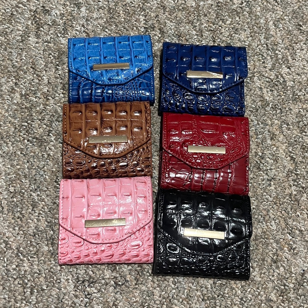FINAL PRICE DROP New Melbourne Croc Print wallet
